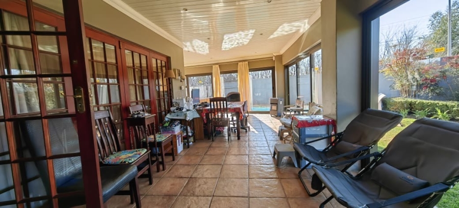 4 Bedroom Property for Sale in Mooivallei Park North West